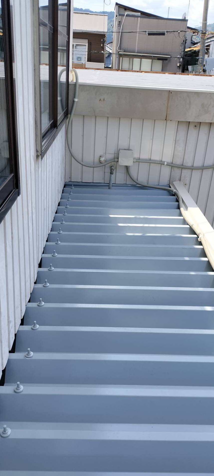 トタン屋根工事